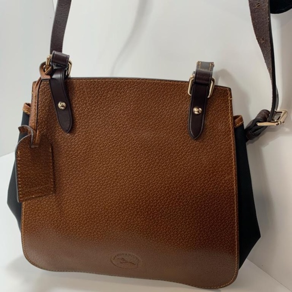 Rare Dooney & Bourke Crossbody Bag, EUC, Black/Tan - Picture 2 of 13